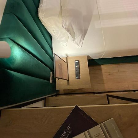 Living Studio Apartments Tiranë Ngoại thất bức ảnh