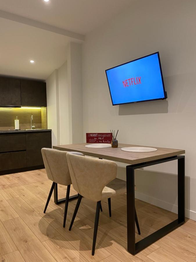 Living Studio Apartments Tiranë Ngoại thất bức ảnh