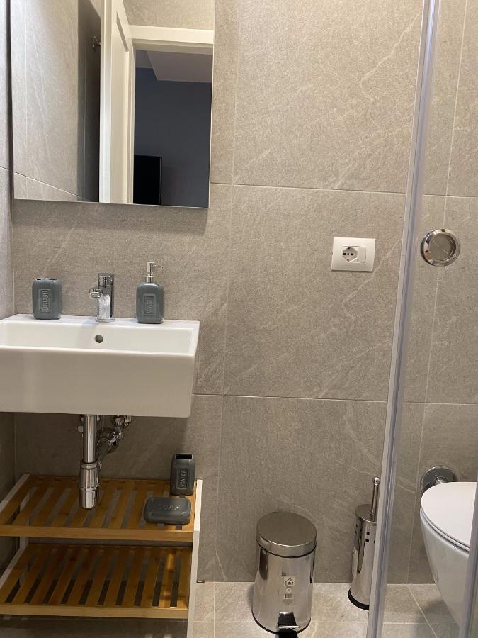 Living Studio Apartments Tiranë Ngoại thất bức ảnh
