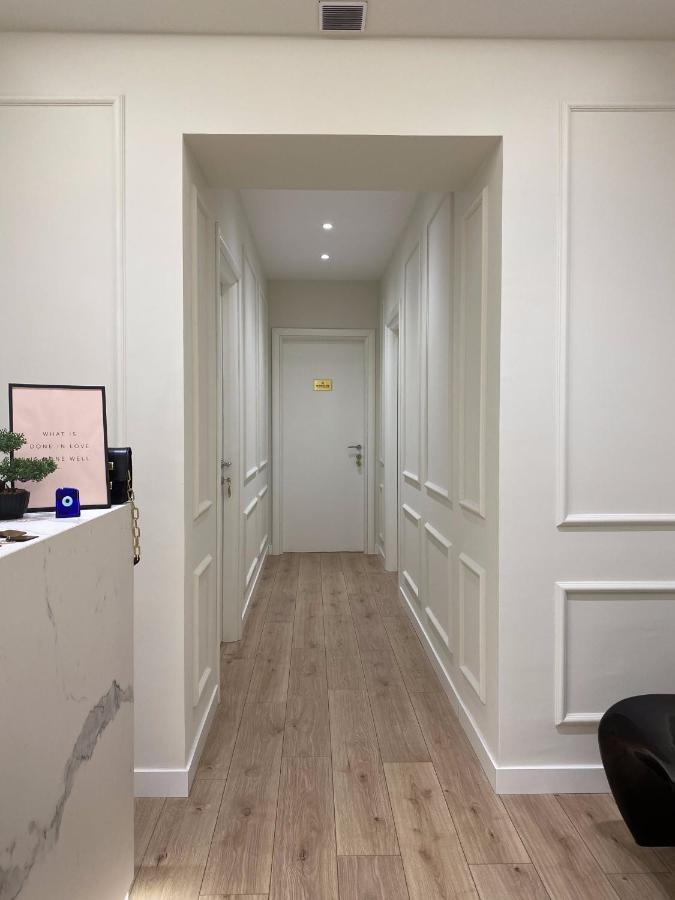 Living Studio Apartments Tiranë Ngoại thất bức ảnh
