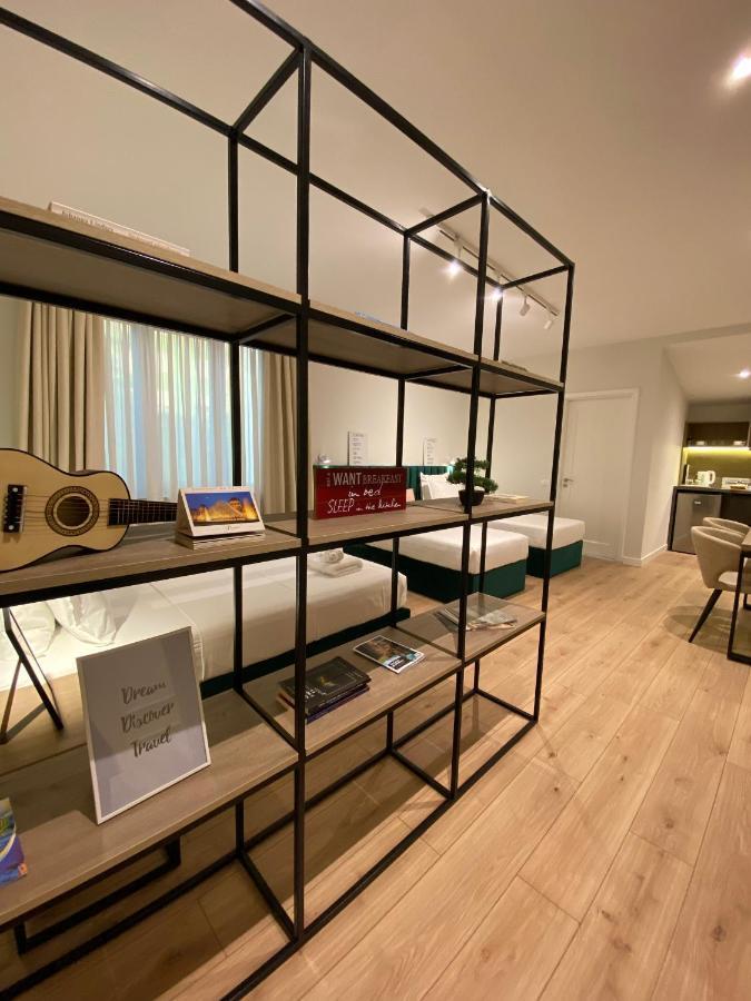 Living Studio Apartments Tiranë Ngoại thất bức ảnh