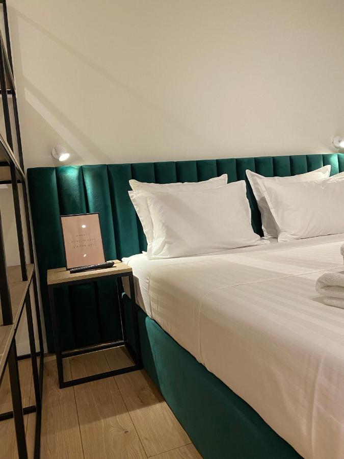 Living Studio Apartments Tiranë Ngoại thất bức ảnh