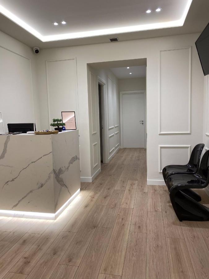 Living Studio Apartments Tiranë Ngoại thất bức ảnh