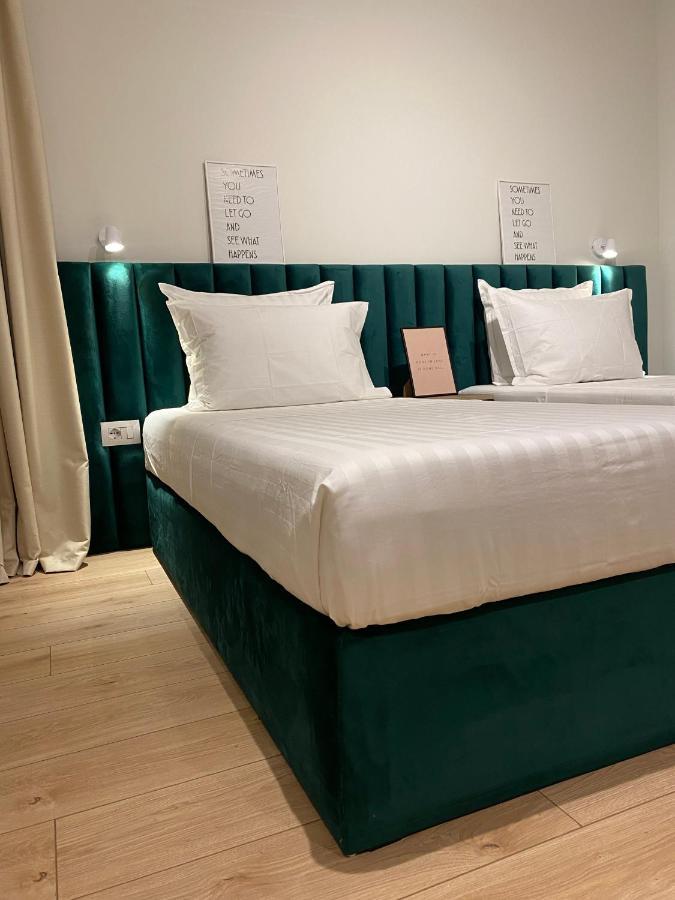 Living Studio Apartments Tiranë Ngoại thất bức ảnh