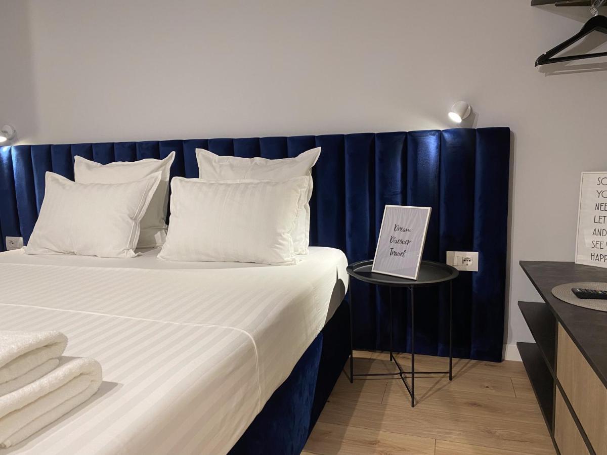 Living Studio Apartments Tiranë Ngoại thất bức ảnh