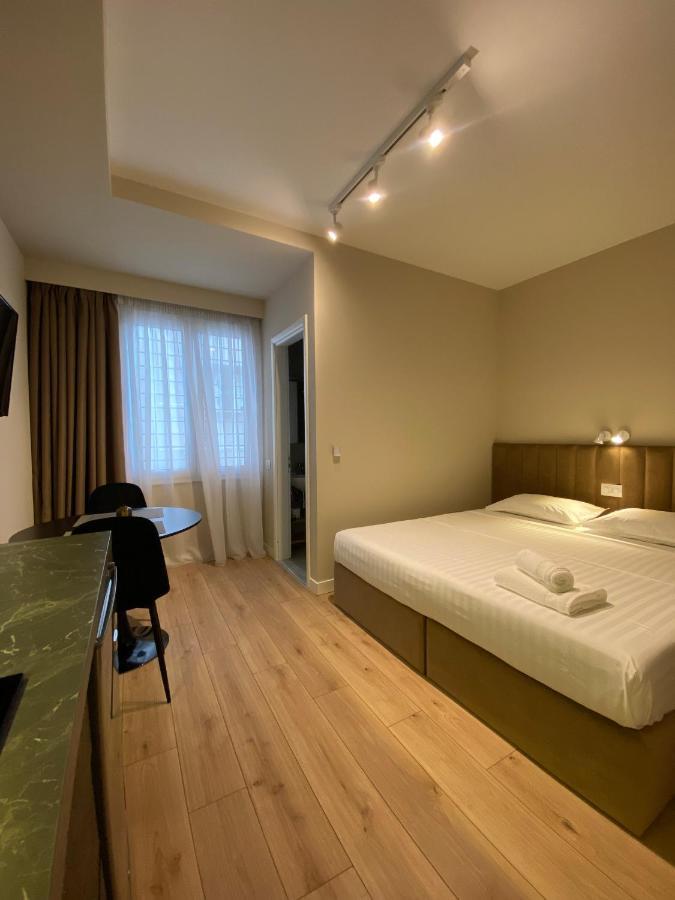 Living Studio Apartments Tiranë Ngoại thất bức ảnh