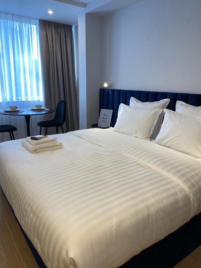 Living Studio Apartments Tiranë Ngoại thất bức ảnh
