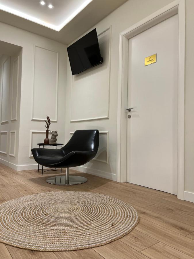 Living Studio Apartments Tiranë Ngoại thất bức ảnh